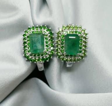 Серьги с изумрудом